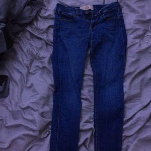 Hollister super skinny 3s w:26 L:29